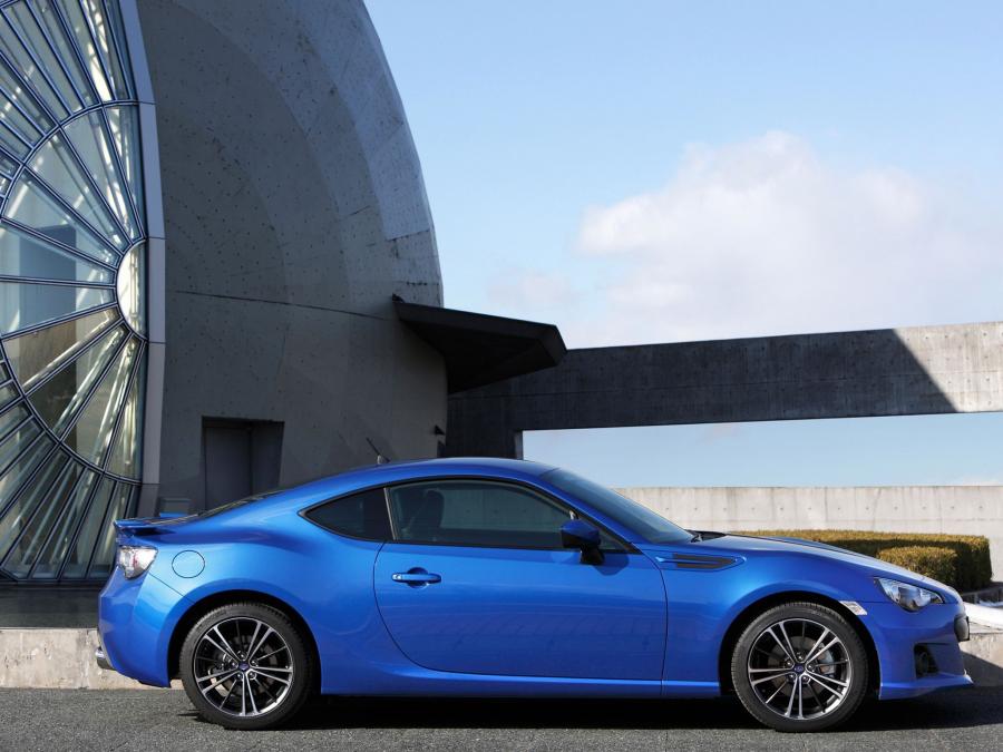  Subaru BRZ Aero Package 2012 года  (UK) (фото 4 из 21)
